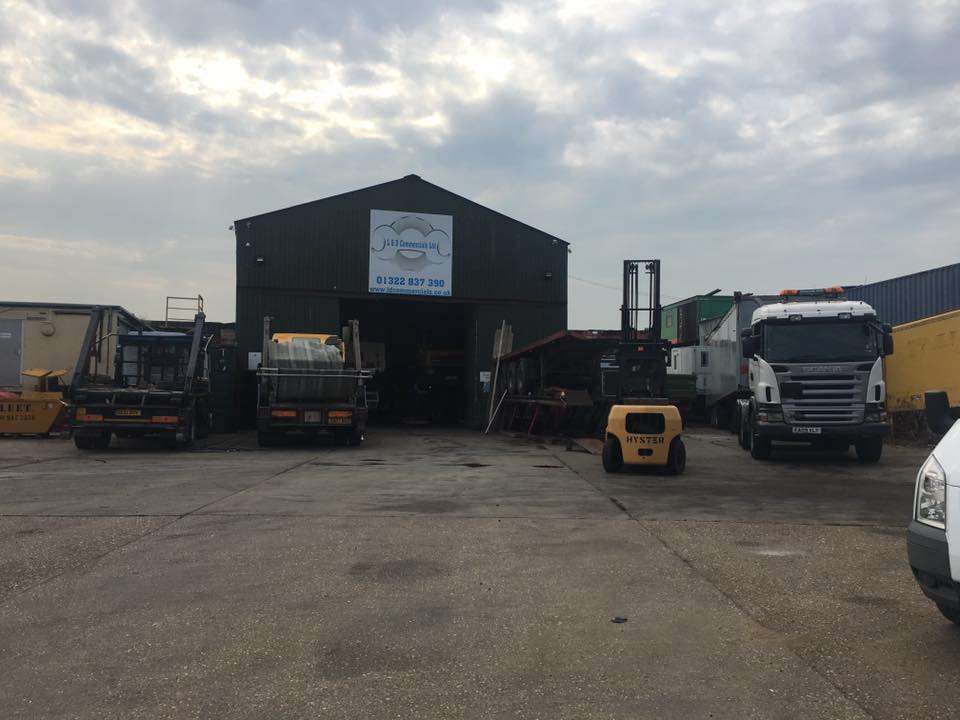 L & D Commercials Ltd | 13 Dayton Dr, Dartford, Erith DA8 2LE, UK | Phone: 01322 837390