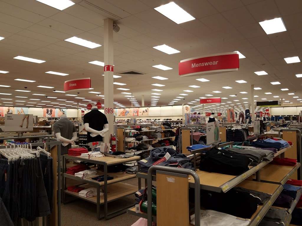 Target | 610 N West End Blvd, Quakertown, PA 18951, USA | Phone: (215) 529-2720