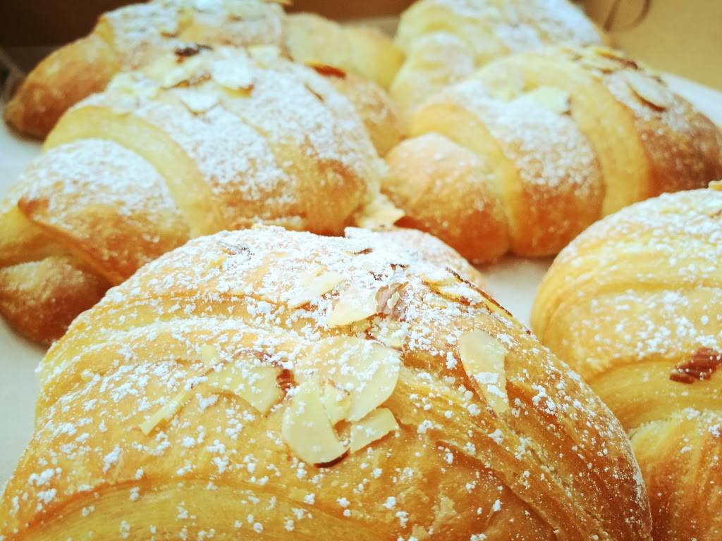 Le Croissant Factory - bakery  | Photo 6 of 10 | Address: 6413 Riverside Blvd, Sacramento, CA 95831, USA | Phone: (916) 392-9227