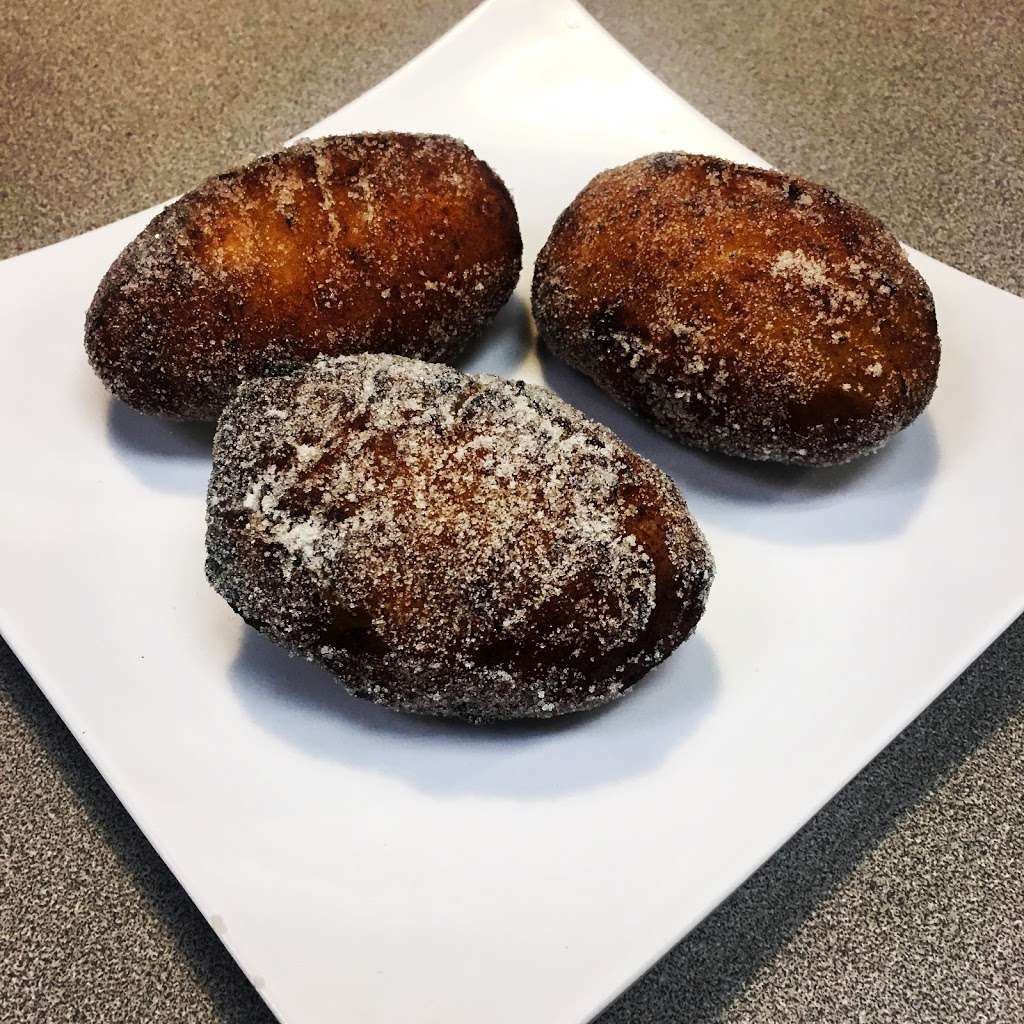 Salvis Pupuseria & Restaurant | 8922 Beech Ave suite k, Fontana, CA 92336, USA | Phone: (909) 695-1021