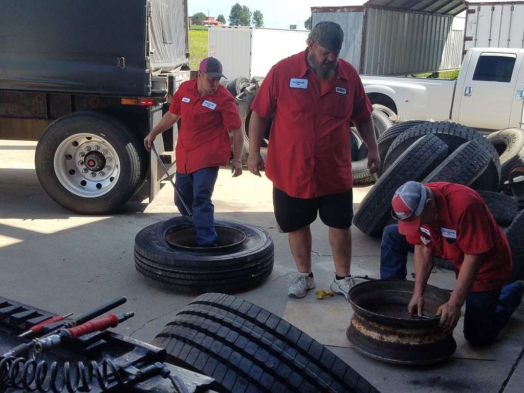 McCullough Tire Co. | 3000 Commercial Drive, Unit 109, Higginsville, MO 64037, USA | Phone: (660) 584-7878
