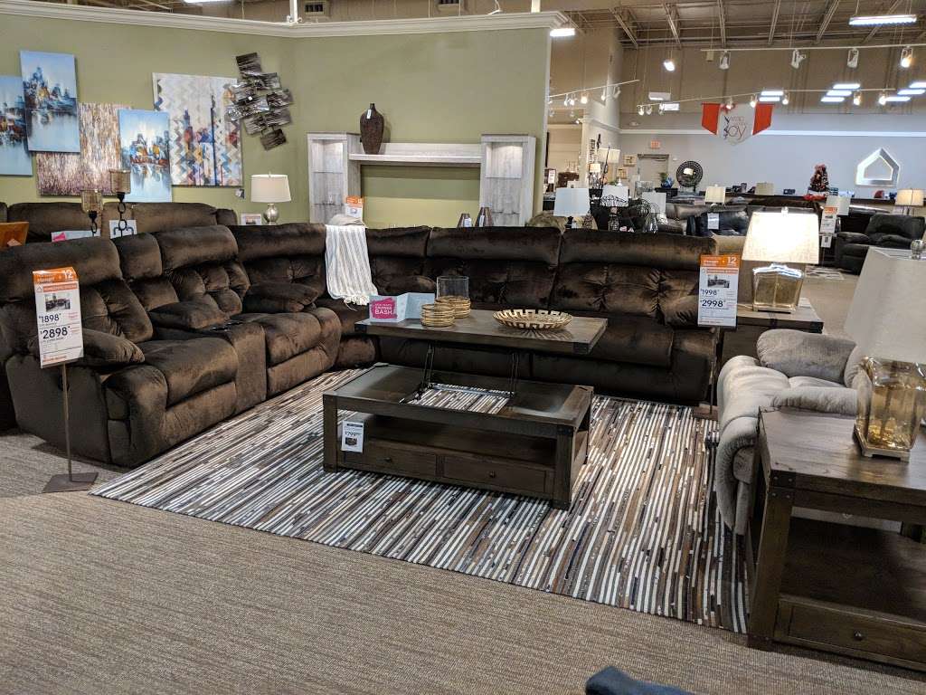 Ashley HomeStore | 829 N Alafaya Trail, Waterford Lakes Pkwy, Orlando, FL 32828 | Phone: (407) 382-1505