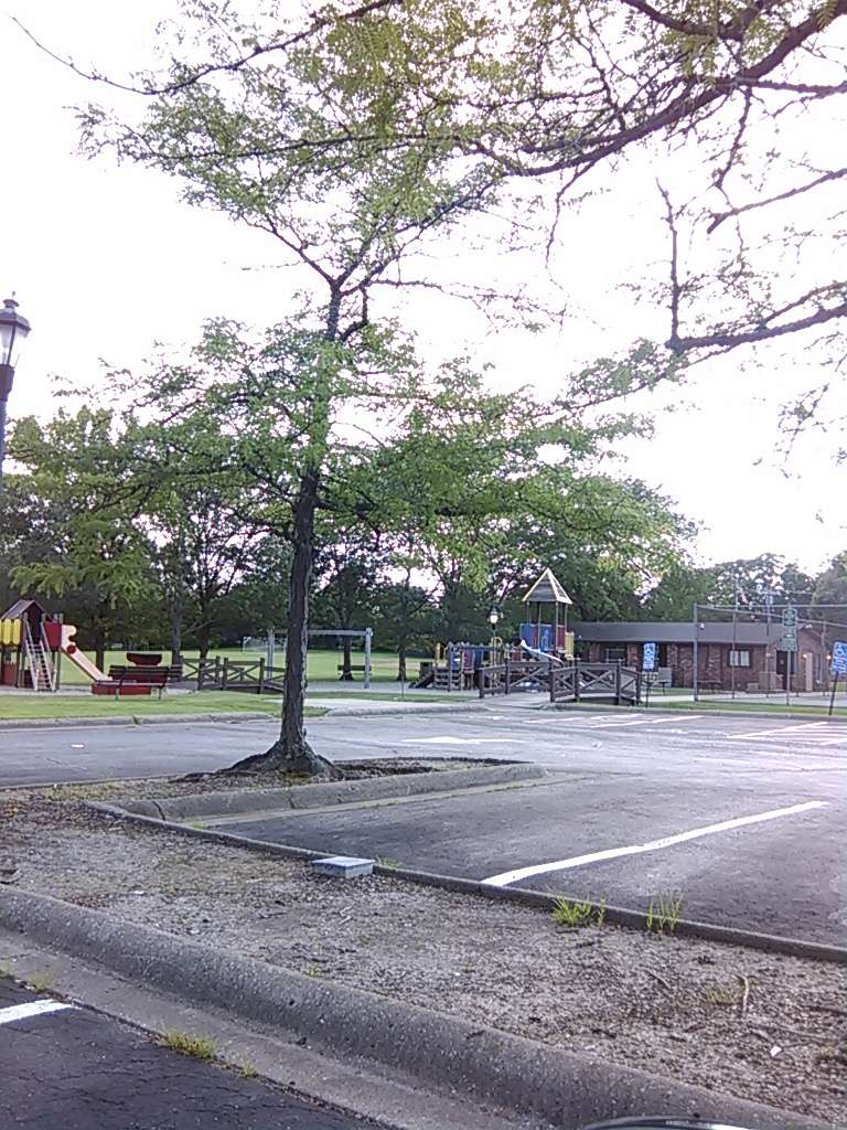 arboretum south barrington stores on Marvin Dunteman Park 61 Witt Rd South Barrington Il 60010 Usa