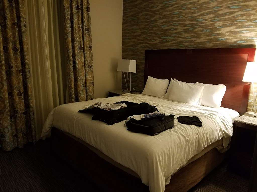 Hawthorn Suites by Wyndham DFW Airport North | 5000 Plaza Dr, Irving, TX 75063, USA | Phone: (972) 445-9507