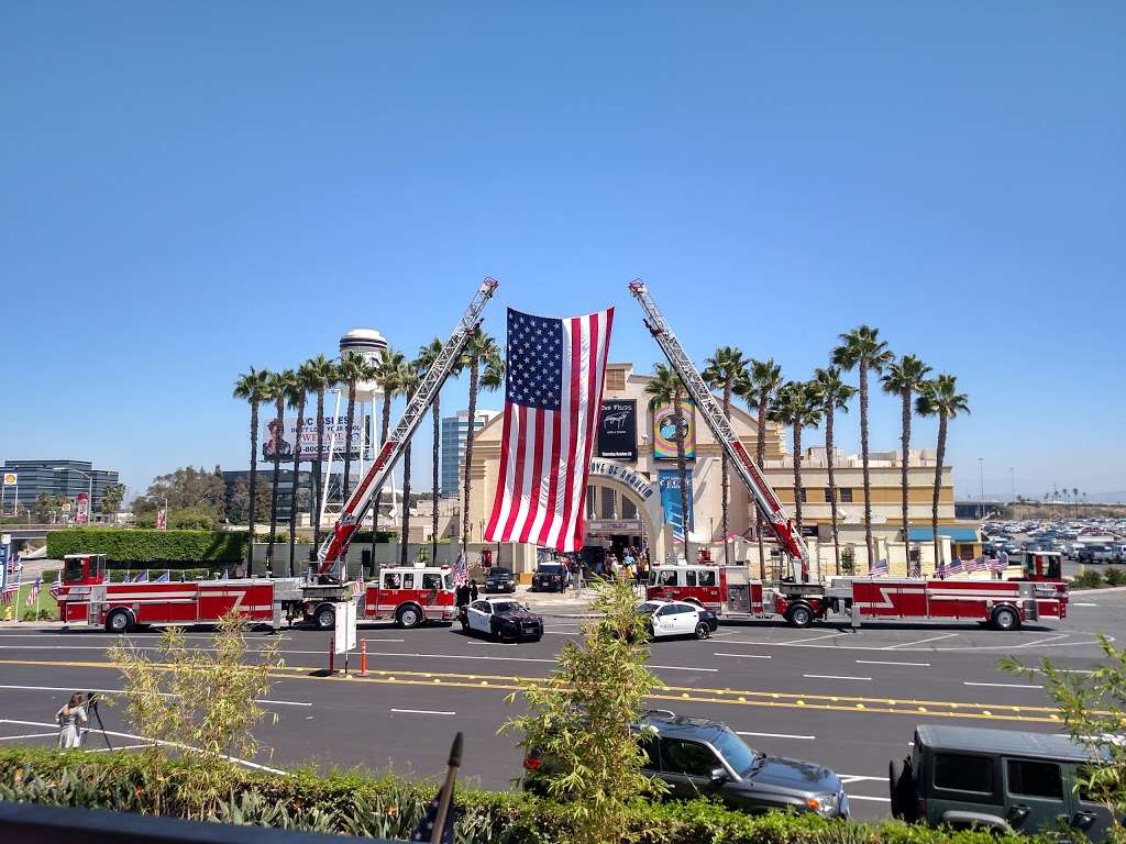 Angel Stadium of Anaheim | 2000 E Gene Autry Way, Anaheim, CA 92806, USA | Phone: (714) 940-2000