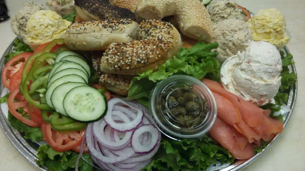 Chesapeake Bagel Bakery | 5719 Burke Centre Pkwy, Burke, VA 22015 | Phone: (703) 425-1007