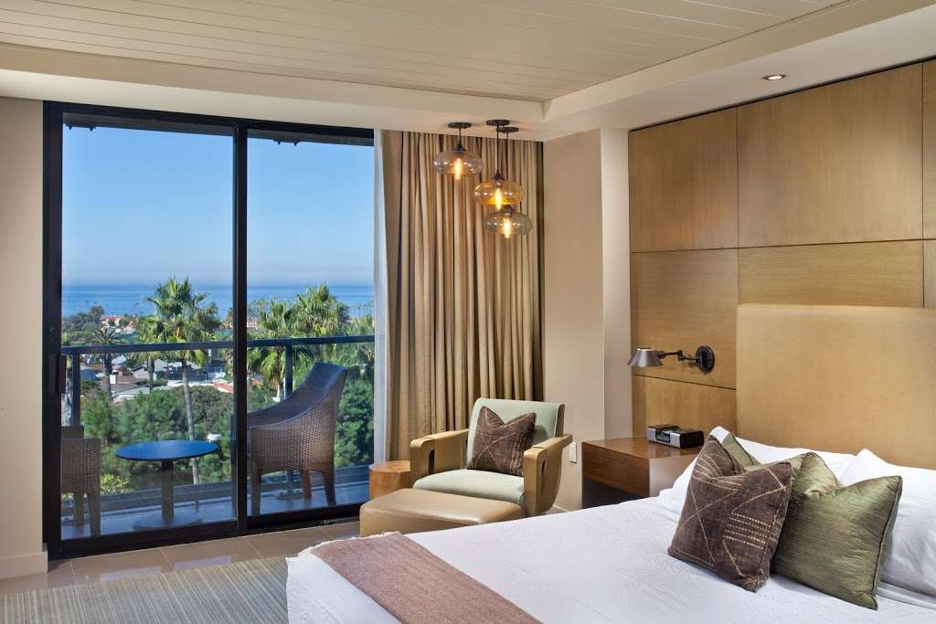 Hotel La Jolla, Curio Collection by Hilton | 7955 La Jolla Shores Dr, La Jolla, CA 92037, USA | Phone: (858) 551-3600