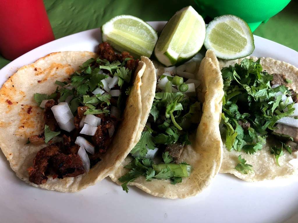 Juanitas Taqueria | 2035 Singleton Blvd, Dallas, TX 75212, USA | Phone: (214) 905-5191