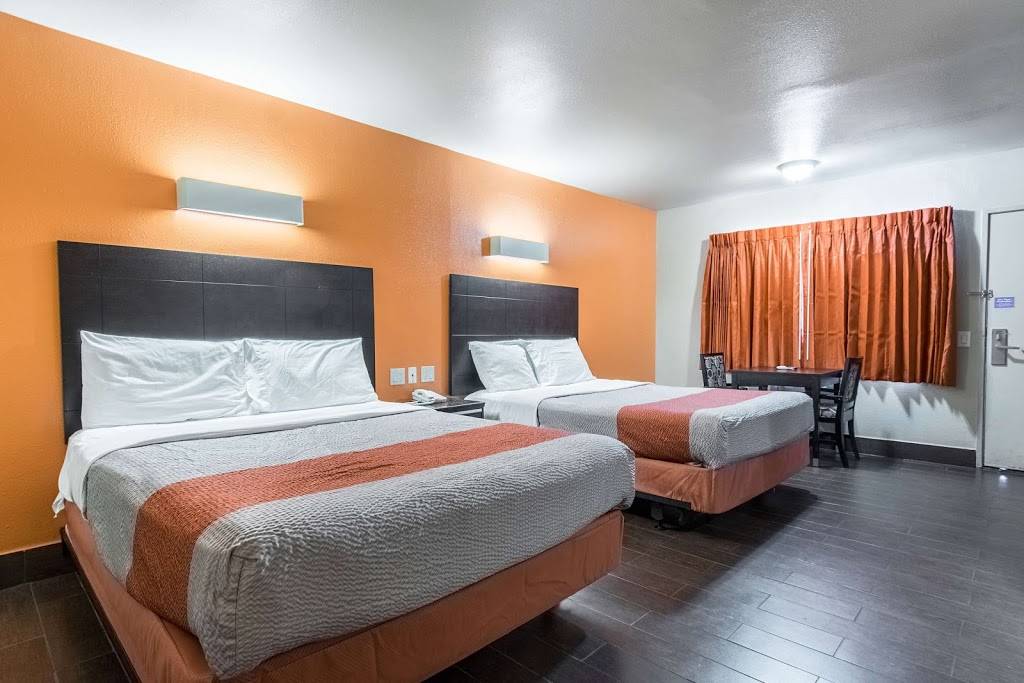 Motel 6 Orange, CA - Anaheim | 3191 N Tustin St, Orange, CA 92865 | Phone: (714) 998-0360