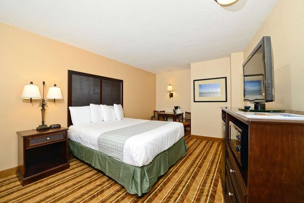 Daytona Beach Shores Hotel (Formerly Lexington Inn) | 2323 S Atlantic Ave, Daytona Beach Shores, FL 32118 | Phone: (386) 255-0476