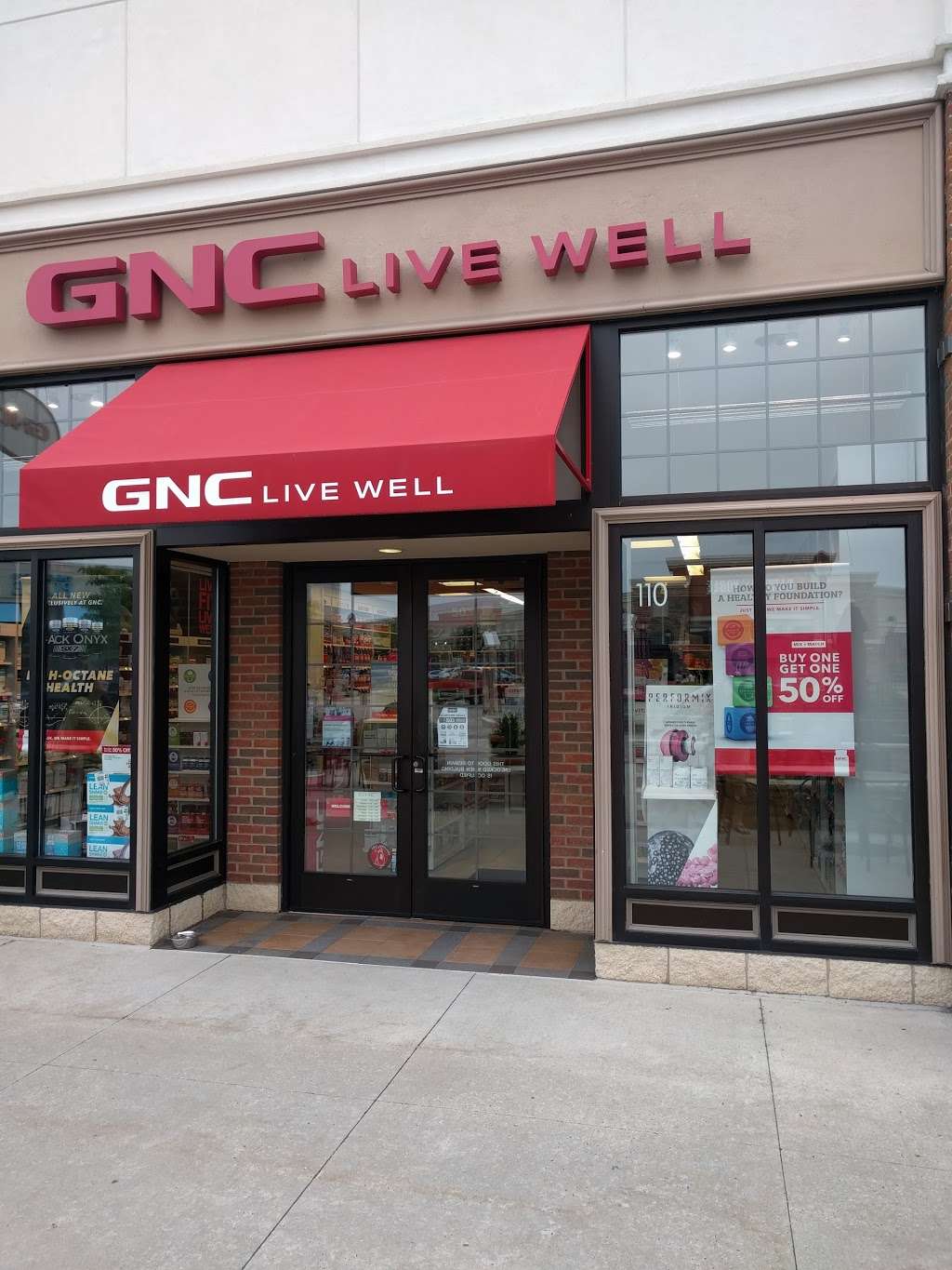 GNC | 3045 Center Valley Pkwy, Center Valley, PA 18034 | Phone: (610) 841-9901