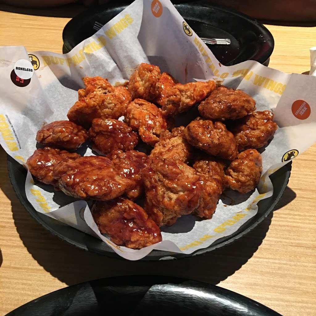 Buffalo Wild Wings | 10436 Town Center Dr #100, Westminster, CO 80021, USA | Phone: (303) 465-2999