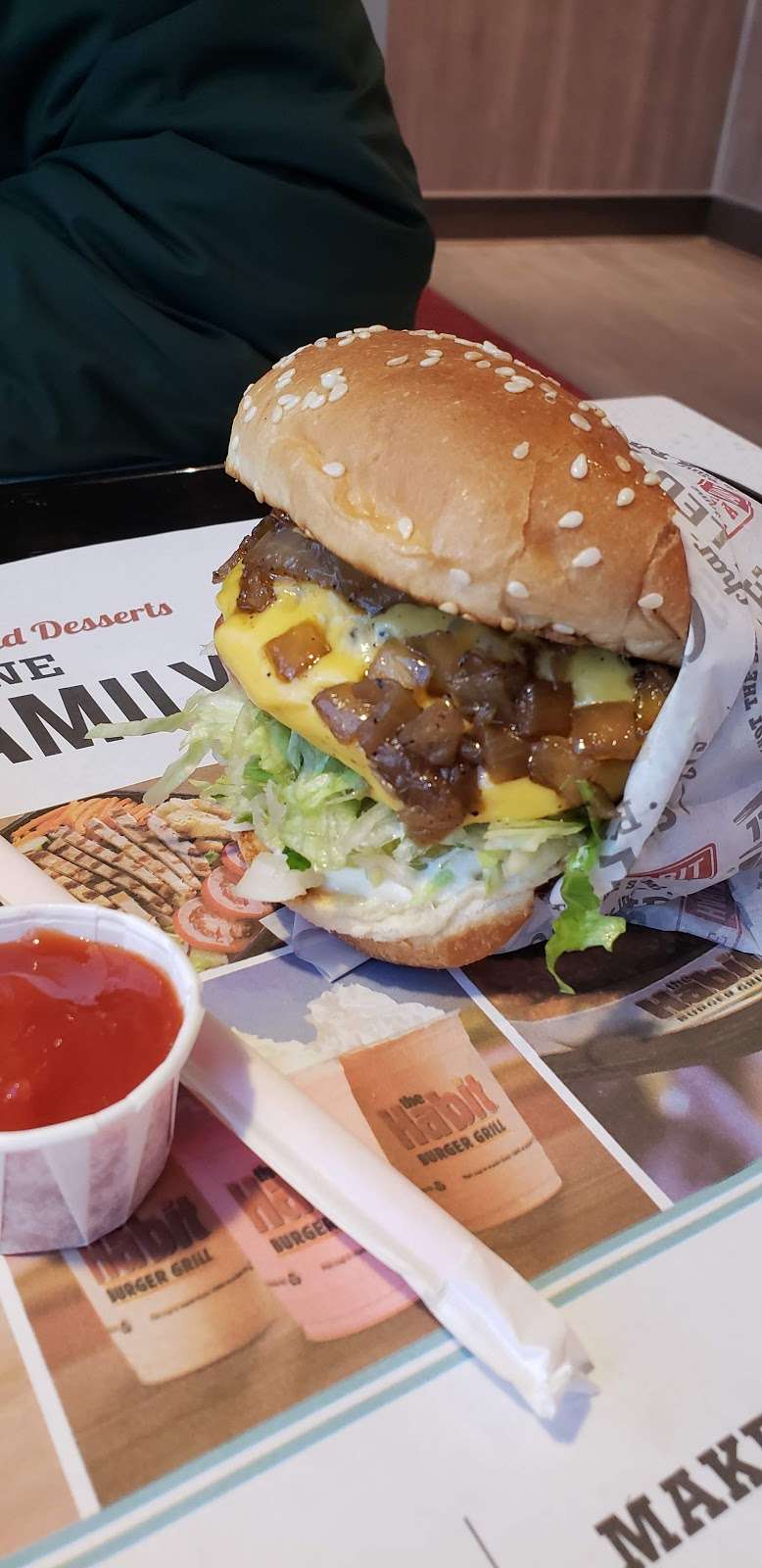 The Habit Burger Grill | 14385 Newbrook Dr #600, Chantilly, VA 20151, USA | Phone: (703) 263-8420