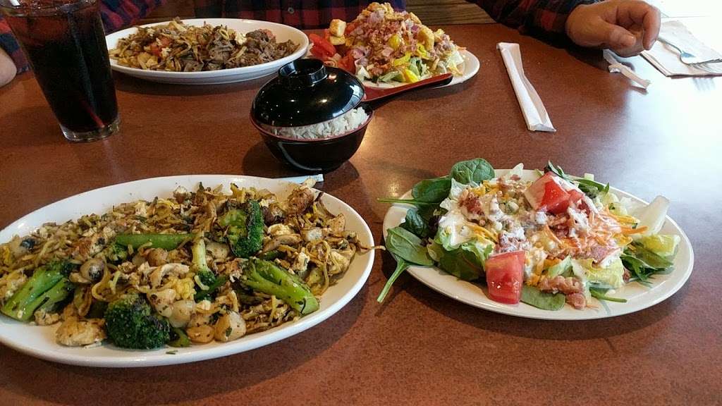 bds Mongolian Grill | 619 E Boughton Rd # 150, Bolingbrook, IL 60440 | Phone: (630) 972-0450