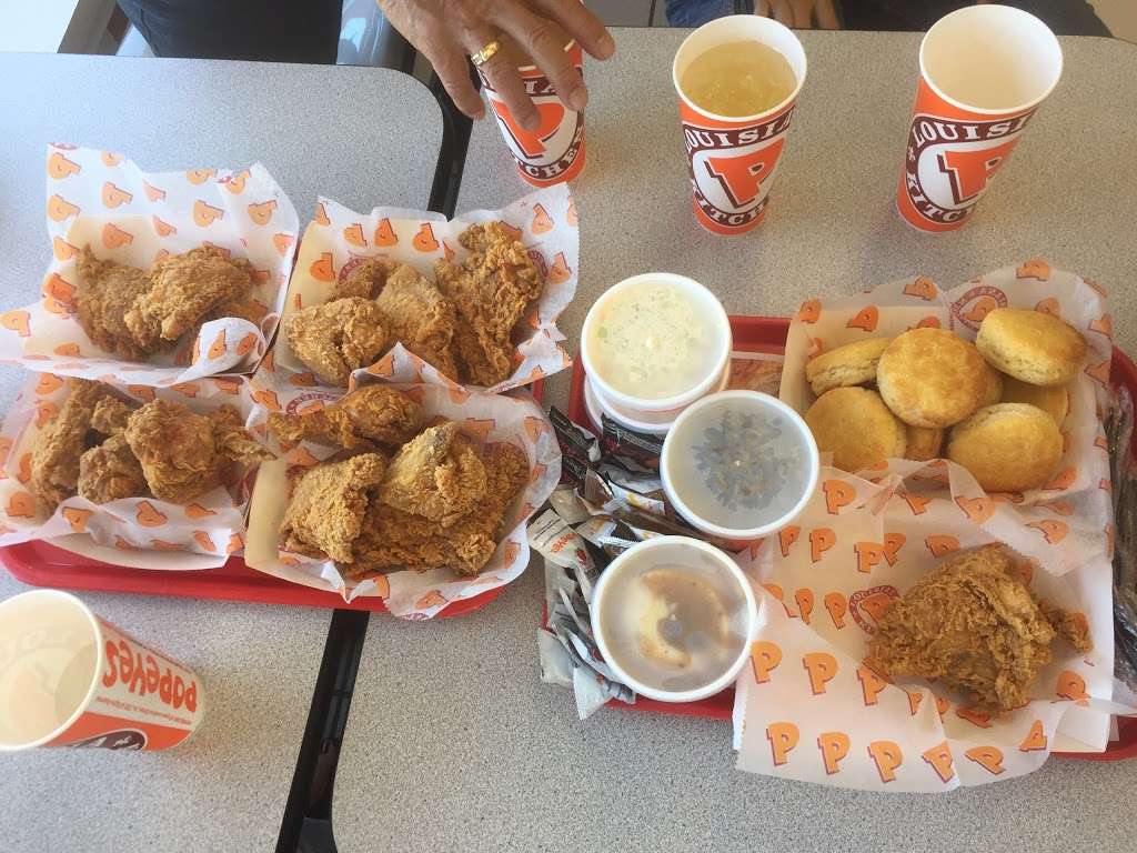 Popeyes Louisiana Kitchen | 5552 N Wheeler Ridge Rd, Arvin, CA 93203, USA | Phone: (661) 858-2804