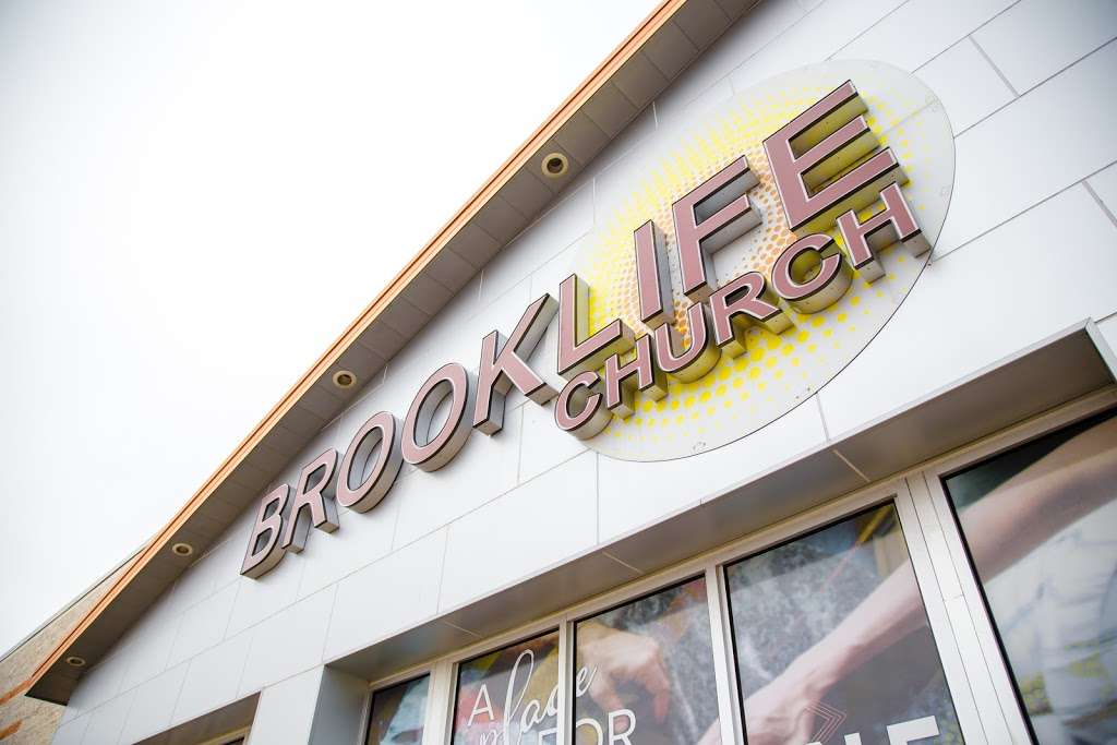 Brooklife Church | 857 S Rochester St #300, Mukwonago, WI 53149, USA | Phone: (262) 378-4470