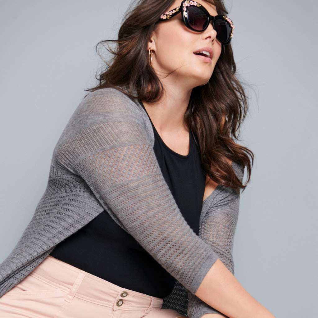 Torrid | 5512 New Fashion Way, Spc 105, Charlotte, NC 28278, USA | Phone: (704) 587-9700