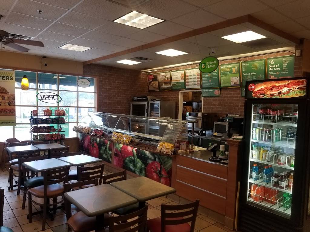 Subway | 1070 Chinoe Rd Drive, Lexington, KY 40502, USA | Phone: (859) 266-0876