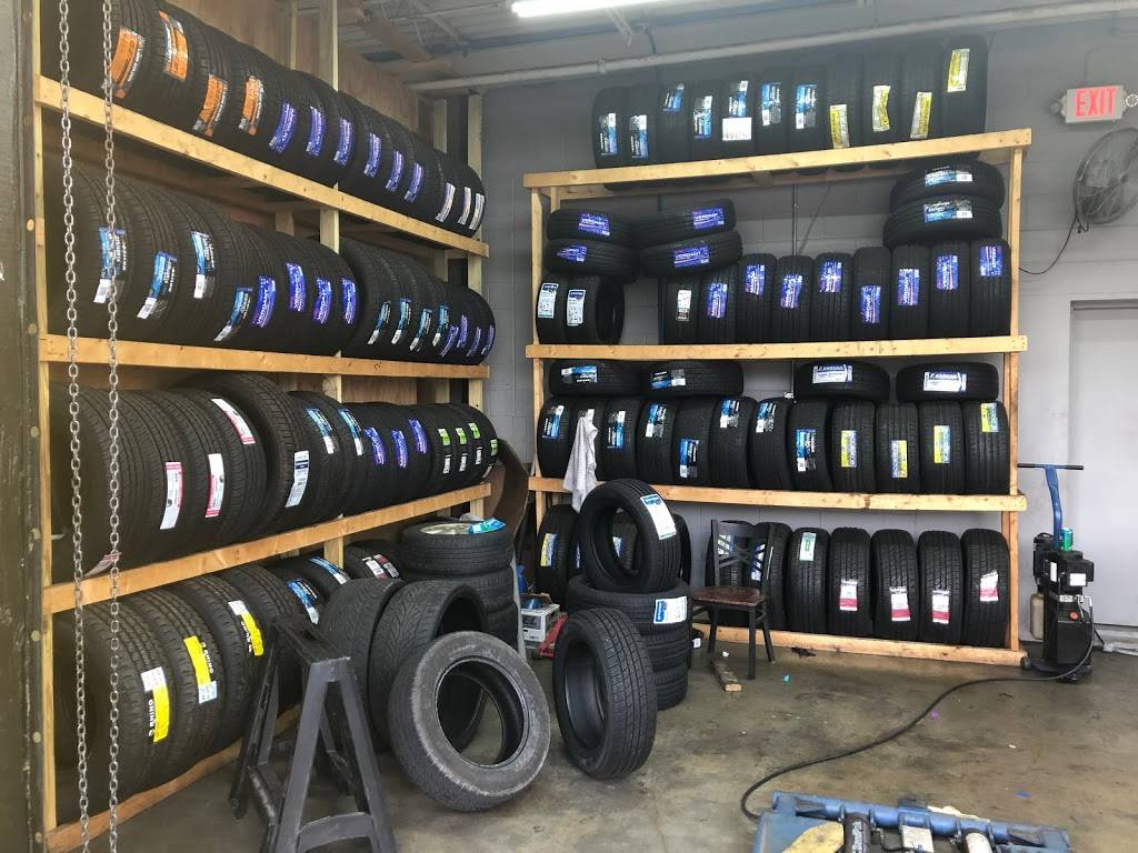 Muscle Tire | 2620 N Hiawassee Rd, Orlando, FL 32818, USA | Phone: (407) 258-2792