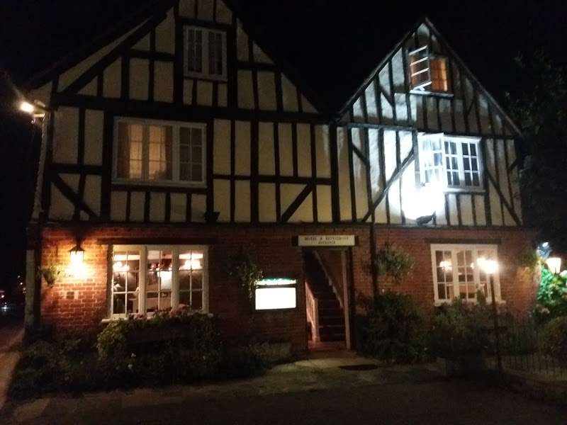 The Godstone Hotel | The Green, Godstone RH9 8DT, UK | Phone: 01883 742461