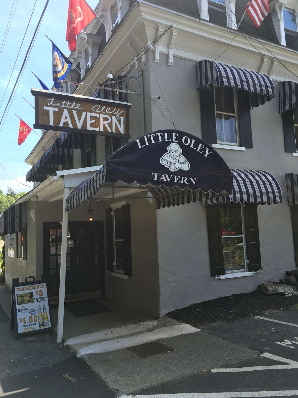 Little Oley Tavern | 2068 Farmington Ave, Boyertown, PA 19512, USA | Phone: (610) 367-2353