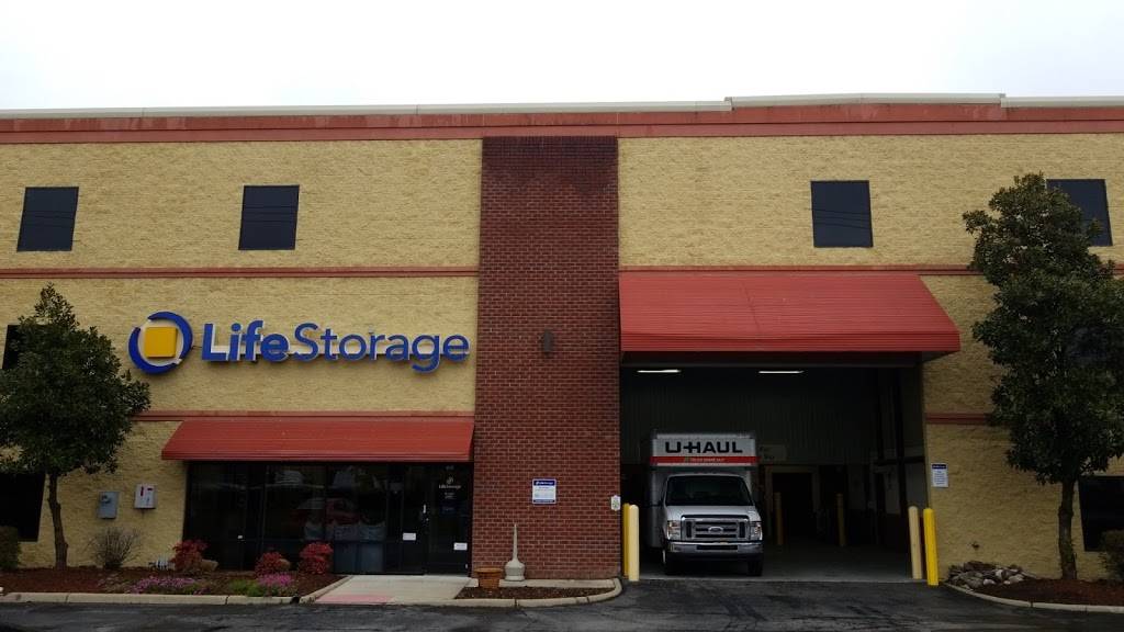 Life Storage | 1806 E Little Creek Rd, Norfolk, VA 23518, USA | Phone: (757) 588-1401