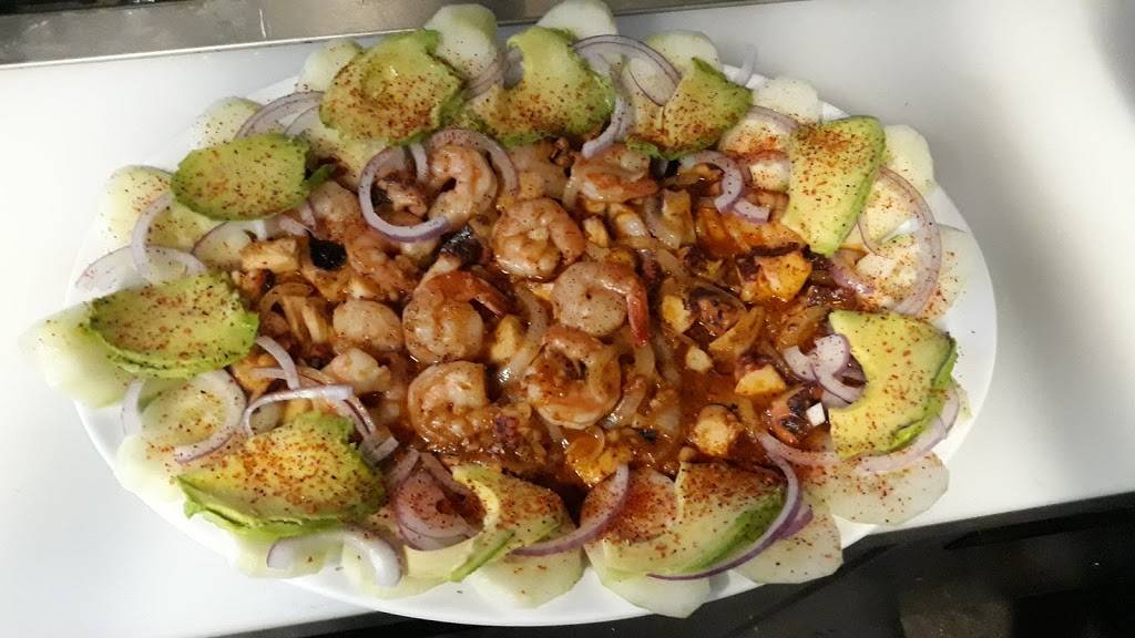 Mariscos San Juan | 348 Willow St, San Jose, CA 95110, USA | Phone: (408) 993-9765