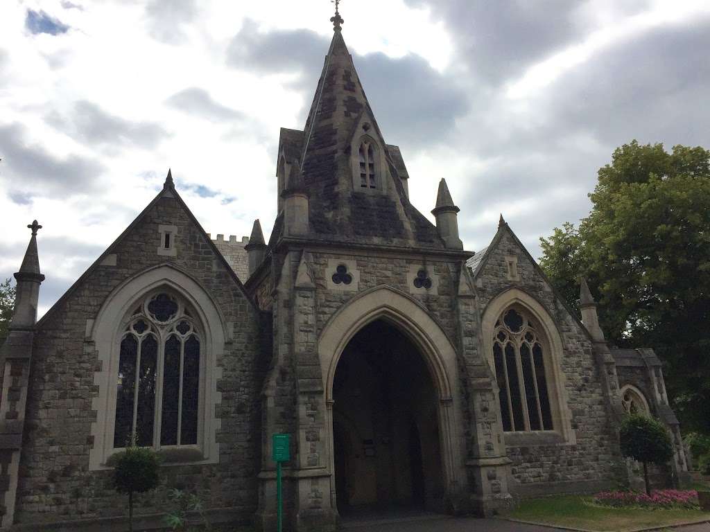 Putney Vale Cemetery and Crematorium | Stag Ln, Wimbledon, London SW15 3DZ, UK | Phone: 020 3959 0090