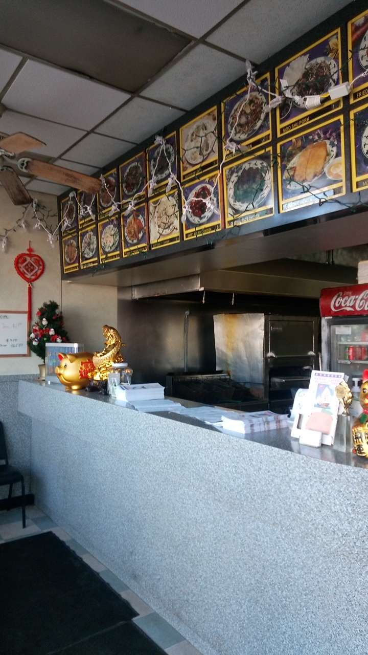 Seven Stars Chinese Restaurant | 4175 Main St, Bridgeport, CT 06606, USA | Phone: (203) 371-5656