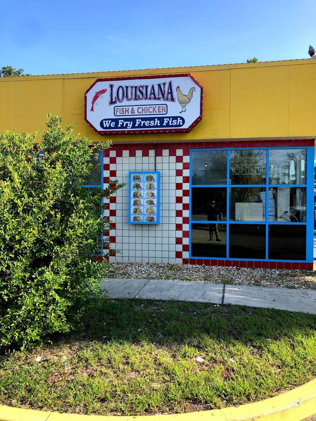 Louisiana Fish & Chicken | 6145 Merrill Rd #3428, Jacksonville, FL 32277, USA | Phone: (904) 745-9050