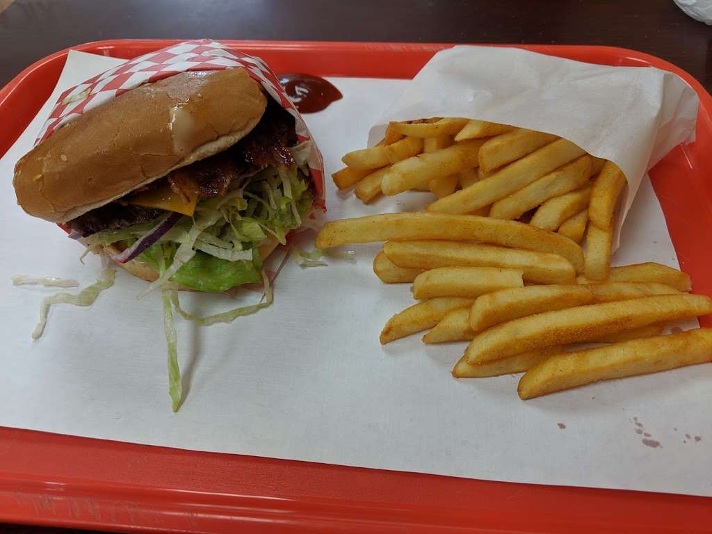 Palace Burgers | 1703 W Main St, Alhambra, CA 91801, USA | Phone: (626) 284-4988