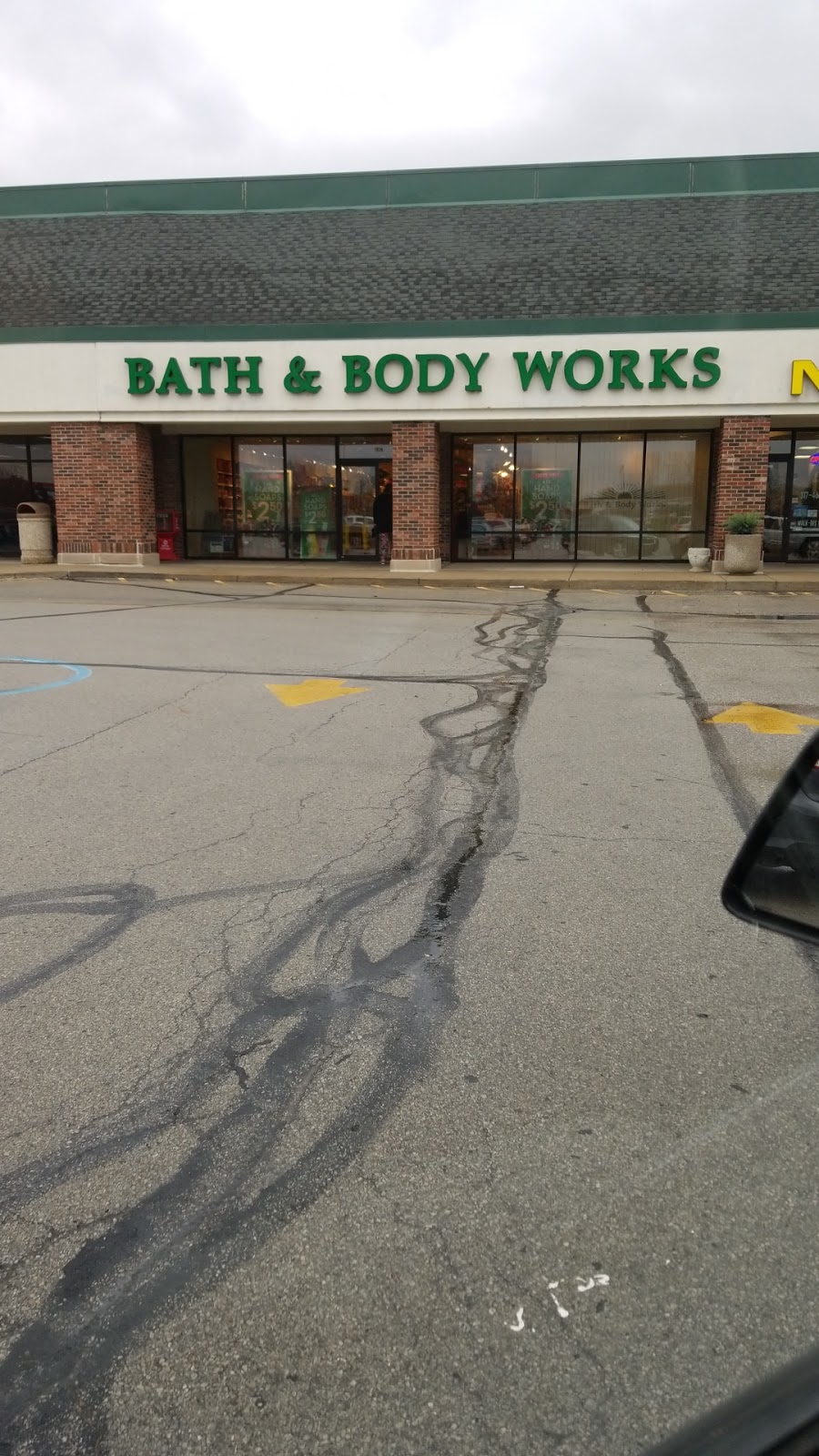Bath & Body Works | 1521 N State St, Greenfield, IN 46140, USA | Phone: (317) 468-0834