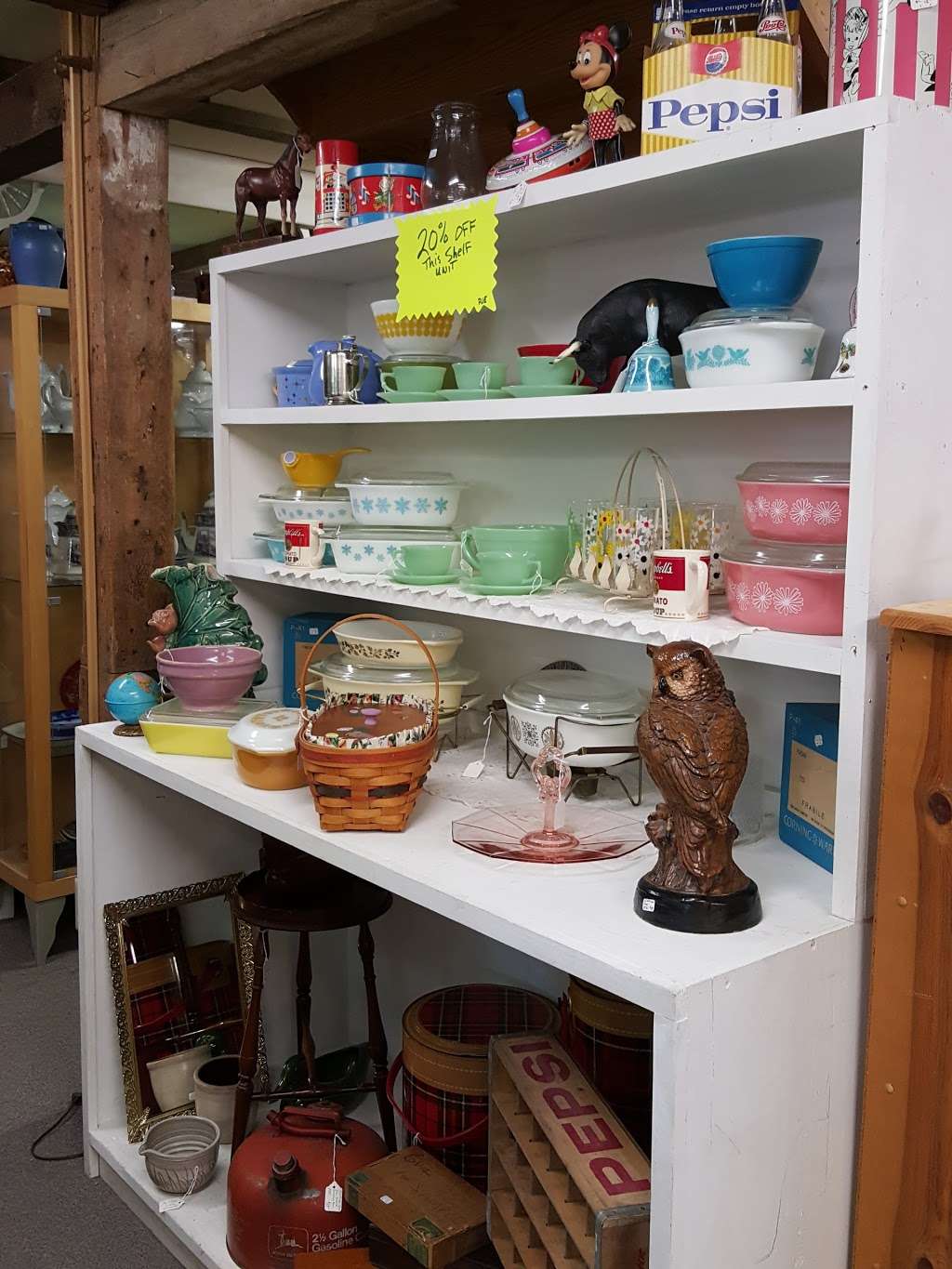 Brickerville Antiques Barn | 2 E 28th Division Hwy, Lititz, PA 17543, USA | Phone: (717) 626-0786