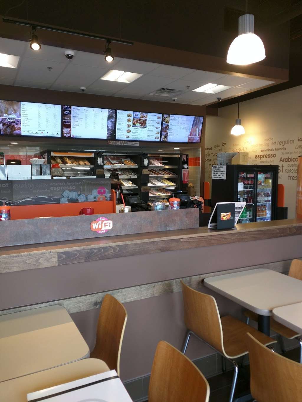 Dunkin Donuts | 3300 S Orchard Rd, Oswego, IL 60543 | Phone: (630) 554-8750