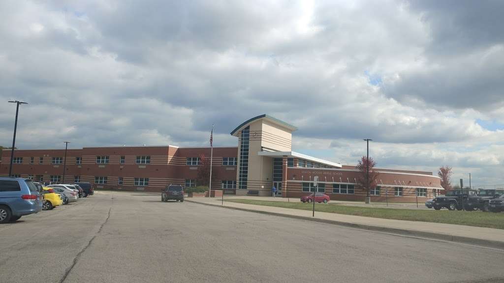 Kenyon Woods Middle School | 1515 Raymond St, South Elgin, IL 60177, USA | Phone: (847) 289-6685