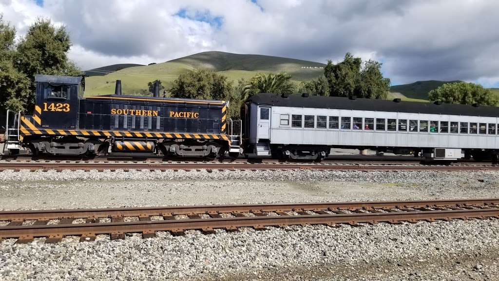 Niles Train Plaza | 37444-37468 Niles Blvd, Fremont, CA 94536, USA