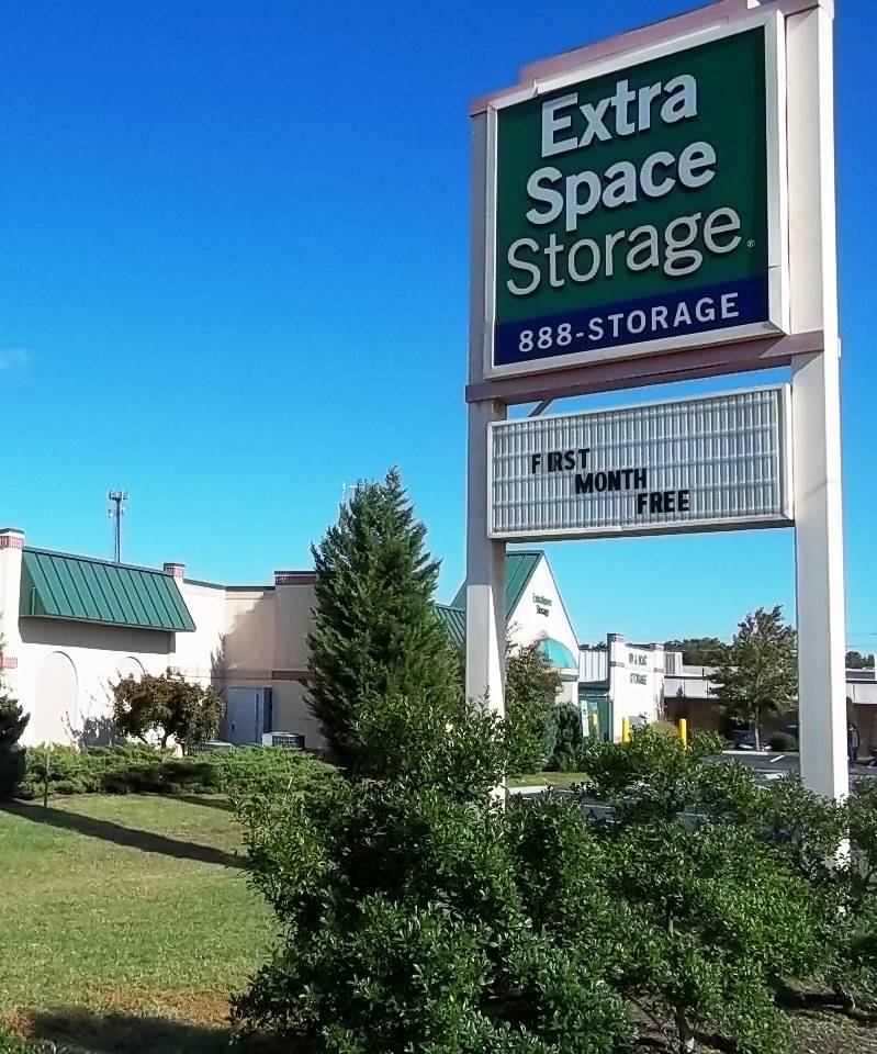 Extra Space Storage | 4514 W Gate City Blvd, Greensboro, NC 27407, USA | Phone: (336) 852-7232