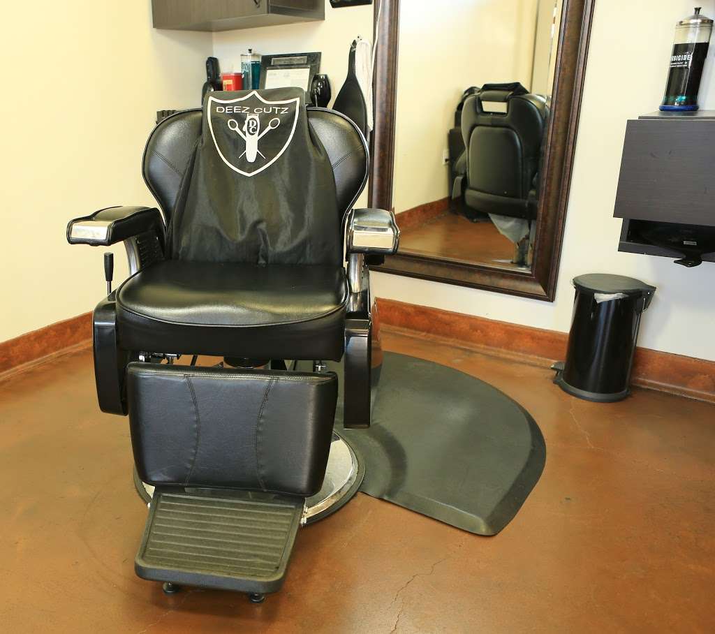 Deez Cutz Barber Shops | 14117 Hubbard St, Sylmar, CA 91342 | Phone: (818) 639-6092