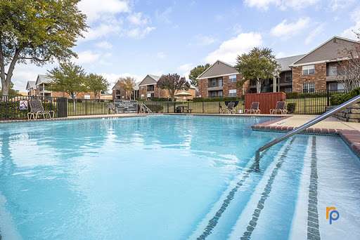 Hebron Trails Apartments | 1109 E Hebron Pkwy, Carrollton, TX 75010, USA | Phone: (972) 521-3939