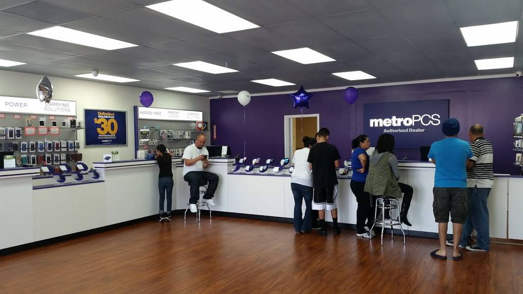 Metro by T-Mobile | 1773 W Lincoln Ave, Anaheim, CA 92801 | Phone: (714) 635-0108