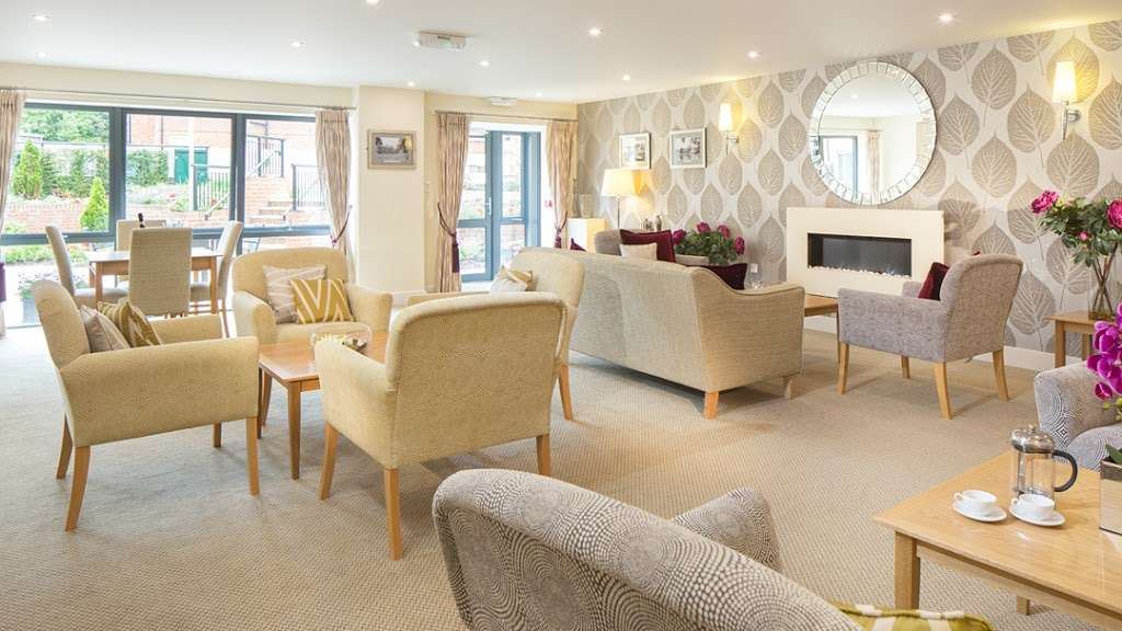 Chipstead - Retirement Living - McCarthy & Stone | Outwood Ln, Coulsdon, Chipstead, Coulsdon CR5 3NH, UK | Phone: 0800 310 0386