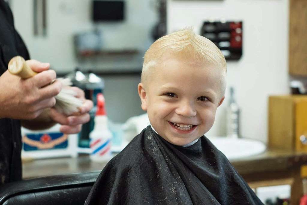 Courtney Brothers Barber & Shaving Parlor | 1418 SW US Hwy 40, Blue Springs, MO 64015, USA | Phone: (816) 228-7428