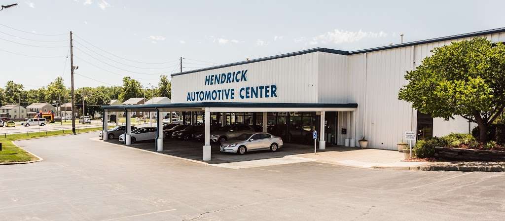 Hendrick Collision Center of Kansas City | 9400 Troost Ave, Kansas City, MO 64131, USA | Phone: (816) 333-5600