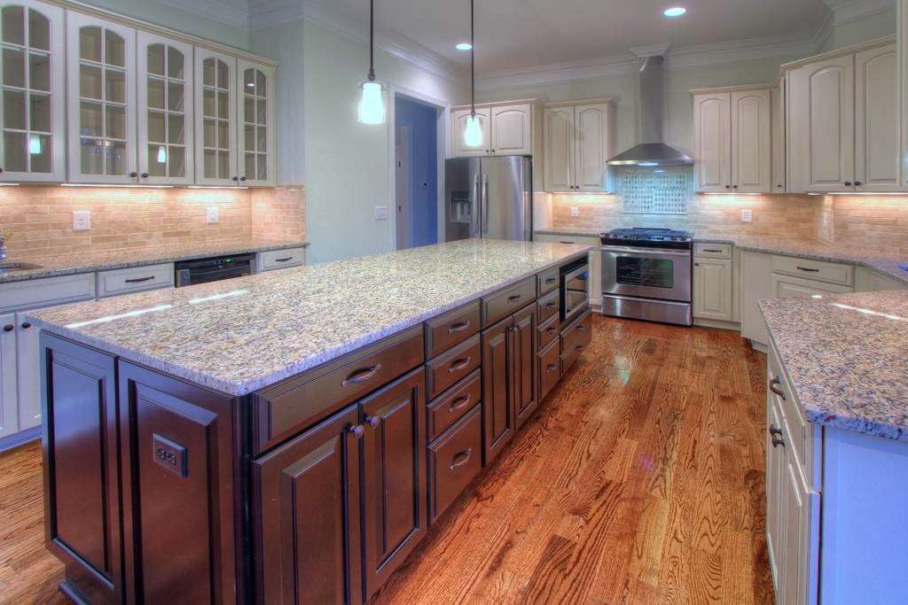 Carolina Custom Homes and Renovations, LLC | 1170 Iyeye St, Rock Hill, SC 29730, USA | Phone: (704) 245-6818