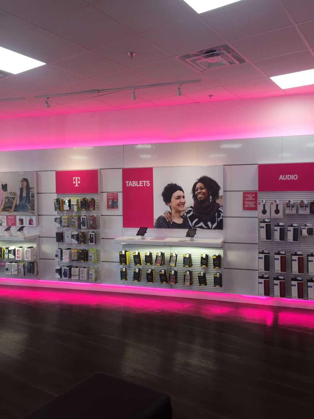 T-Mobile | 2522 Burnsed Blvd, The Villages, FL 32163, USA | Phone: (352) 310-0047