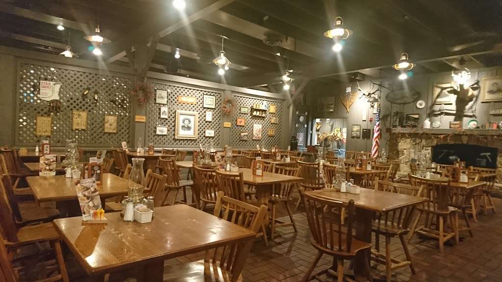 Cracker Barrel Old Country Store | 17115 Dumfries Rd, Dumfries, VA 22025 | Phone: (703) 441-2764