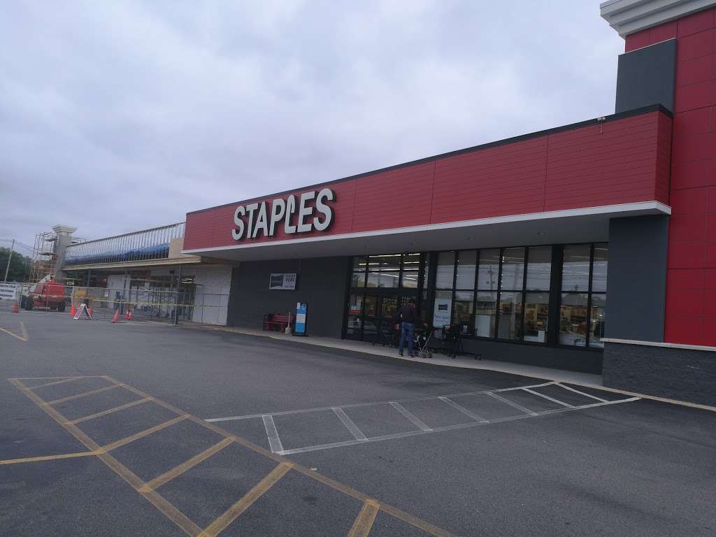 Staples | 991 Providence Hwy, Norwood, MA 02062, USA | Phone: (781) 255-7720