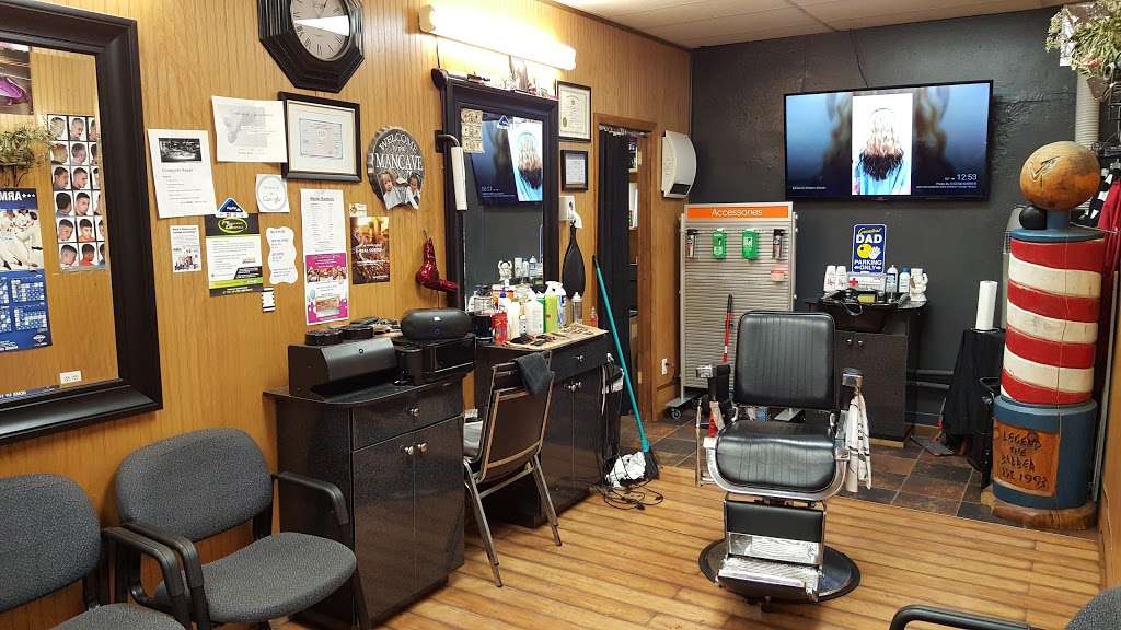 Master Barbers & Nails 28 W Ridge St, Lansford, PA 18232, USA