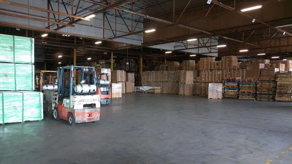 Westcoast Warehousing & Trucking | 100 W Manville St, Compton, CA 90220, USA | Phone: (310) 635-9938