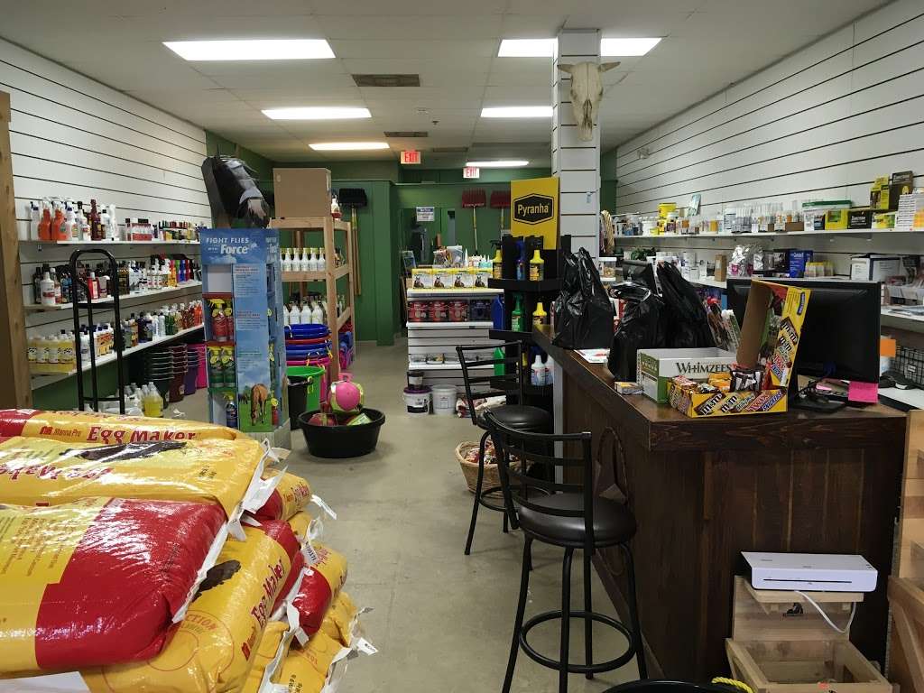 Grove Market Shopping Center | 5060 Seminole Pratt Whitney Rd, Loxahatchee, FL 33470, USA | Phone: (561) 795-6675